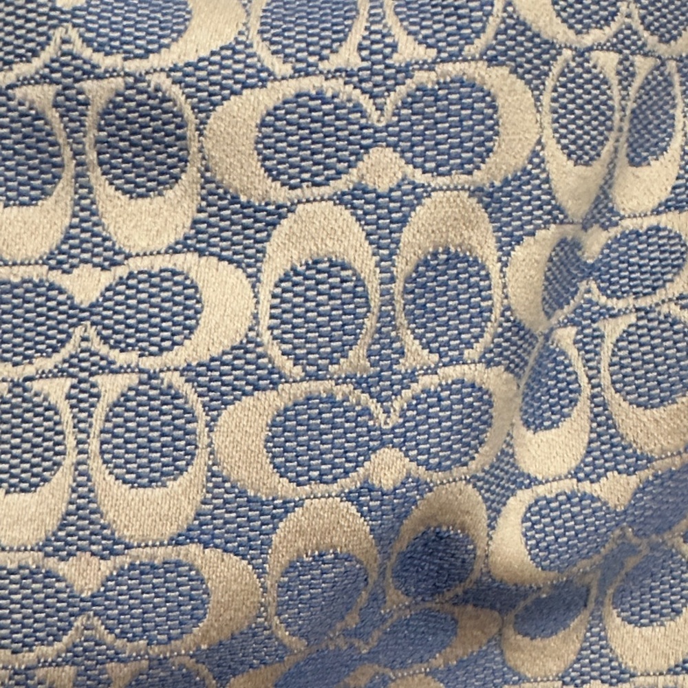 Coach Women's Shoulder Bag - Picture 9 of 9